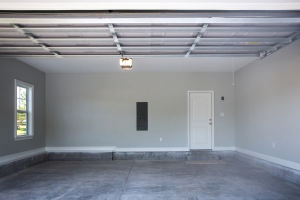Cost of Garage Floor Installation in Bountiful